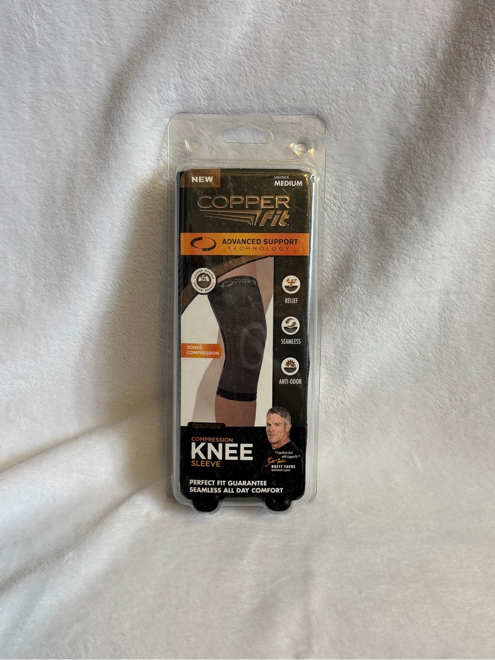 Copper Fit Freedom Copper Infused Knee Compression Sleeve Unisex - M 13"-14"